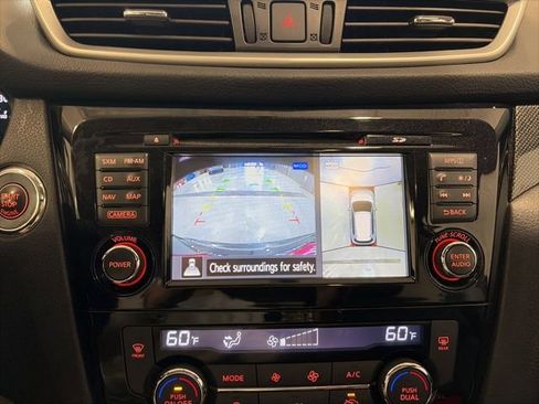 Used 2016 Nissan Rogue SL w/ SL Premium Package AWD/4WD image 28
