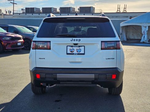 New 2026 Jeep Cherokee Laredo image 7