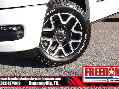 Used 2026 RAM 1500 Laramie w/ Sport Appearance Package AWD/4WD image 9