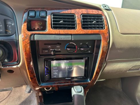 Used 1998 Toyota 4Runner Limited AWD/4WD image 37