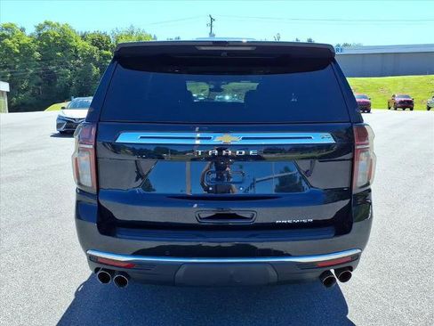 Used 2022 Chevrolet Tahoe Premier w/ Premium Package AWD/4WD image 3