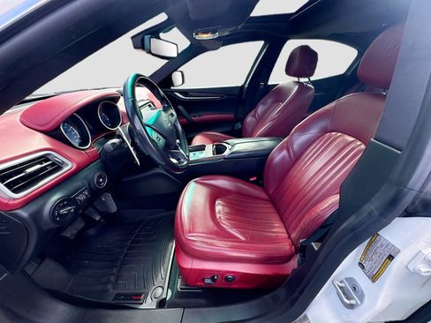 Used 2016 Maserati Ghibli S RWD image 21