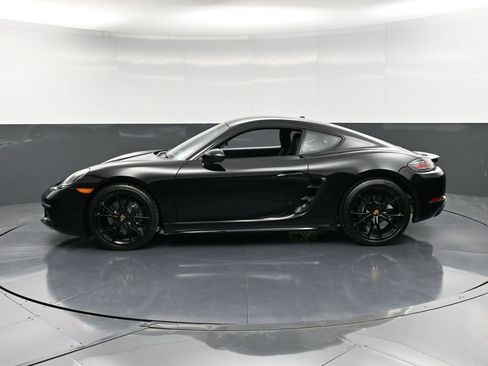 Used 2025 Porsche 718 Cayman image 2