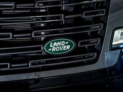 Used 2024 Land Rover Range Rover Autobiography image 17