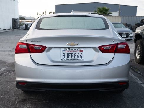 Used 2017 Chevrolet Malibu LT image 10