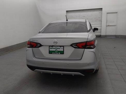 Used 2021 Nissan Versa S FWD image 7