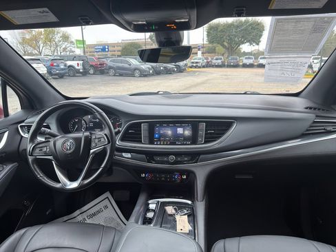 Used 2024 Buick Enclave Premium image 35