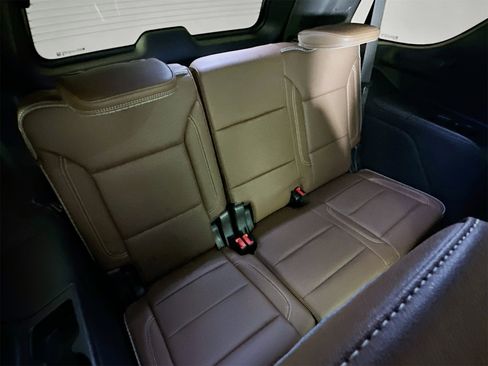 Used 2024 Chevrolet Tahoe High Country w/ Advanced Technology Package image 30