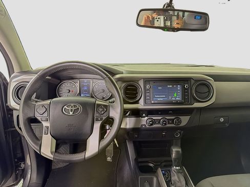 Used 2017 Toyota Tacoma SR5 image 23