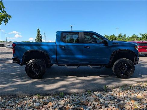 Used 2022 Chevrolet Silverado 1500 LT Trail Boss w/ Protection Package AWD/4WD image 6