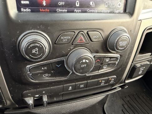 Used 2018 RAM 1500 Big Horn image 32