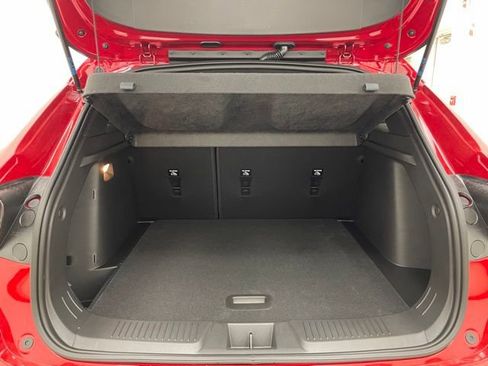 New 2026 Chevrolet Trax RS w/ Sunroof Package FWD image 13