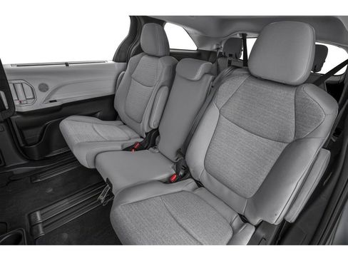 New 2026 Toyota Sienna LE FWD image 8