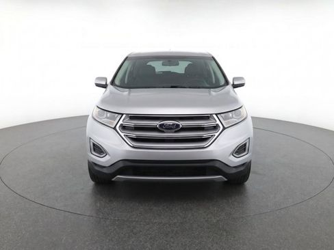 Used 2017 Ford Edge Titanium FWD image 2