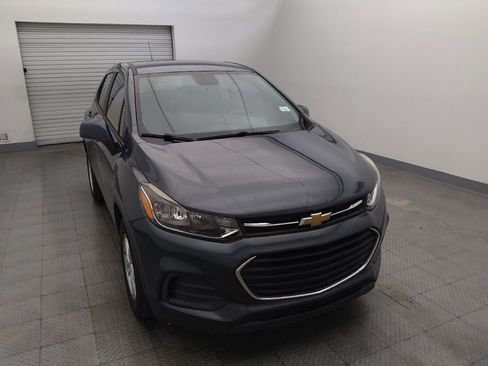 Used 2021 Chevrolet Trax LS w/ Tint and Cruise Package FWD image 14