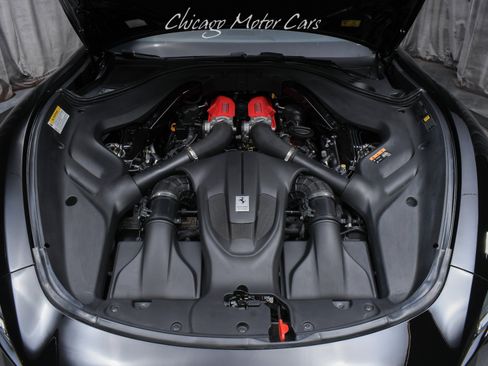 Used 2024 Ferrari Roma Spider RWD image 31
