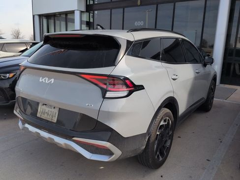 Certified 2024 Kia Sportage SX image 4
