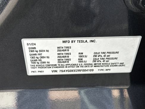 Used 2024 Tesla Model Y Long Range image 30