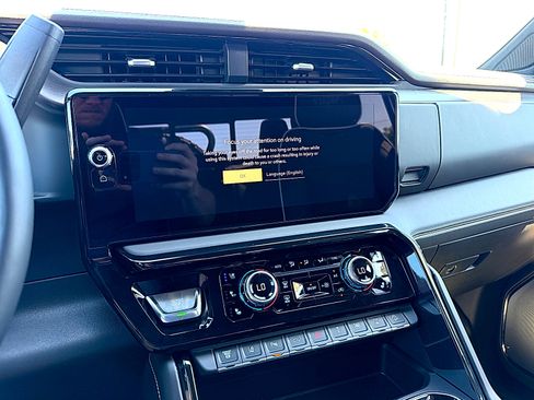 New 2026 GMC Sierra 2500 AT4X w/ AT4X AEV Edition AWD/4WD image 34