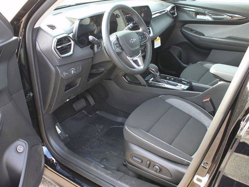 New 2026 Chevrolet TrailBlazer LT image 12