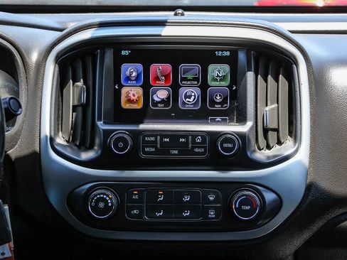 Used 2017 Chevrolet Colorado LT w/ LT Convenience Package RWD image 13