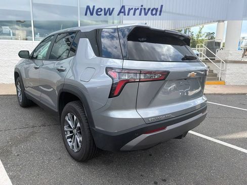 Used 2026 Chevrolet Equinox LT AWD/4WD image 8