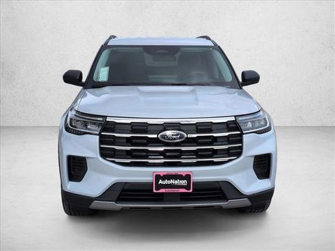 New 2026 Ford Explorer Active image 5