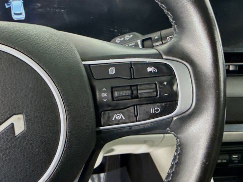 Used 2023 Kia Sportage EX image 15