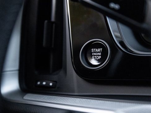 Certified 2026 Porsche Cayenne image 17