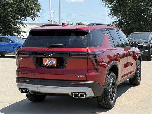 New 2026 Chevrolet Traverse Z71 w/ Enhanced Driving Package image 4