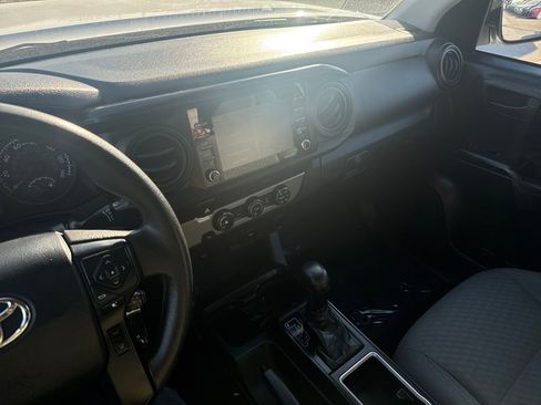 Used 2020 Toyota Tacoma SR image 20