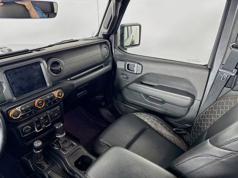 Used 2020 Jeep Wrangler Unlimited Sahara AWD/4WD image 25