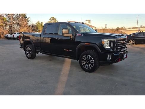 Used 2023 GMC Sierra 2500 AT4 w/ AT4 Preferred Package image 2