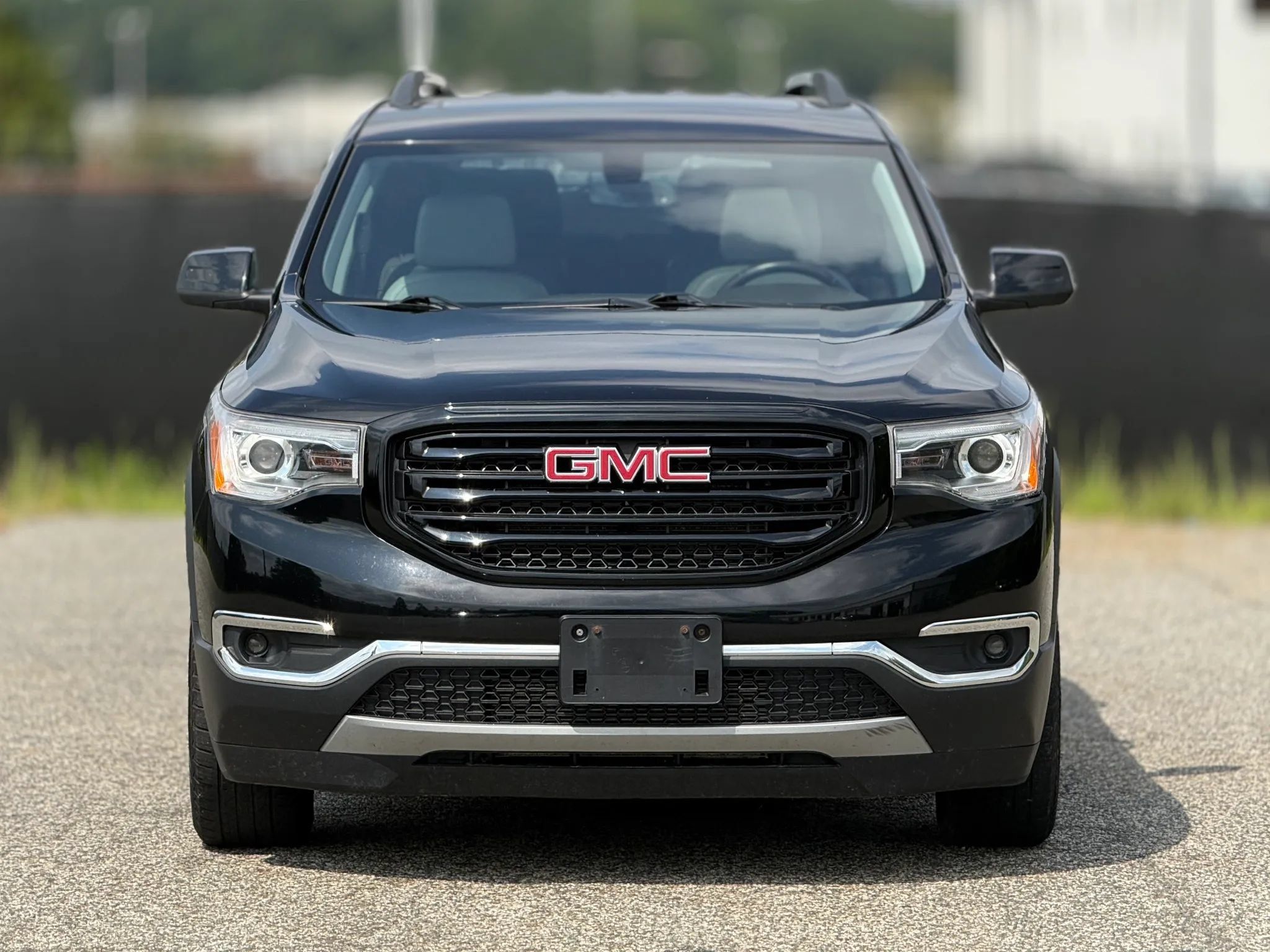 Used 2017 GMC Acadia SLT w/ LPO, Black Accent Package FWD image 5