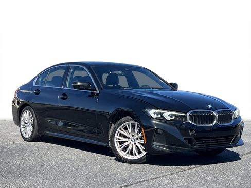 Used 2024 BMW 330i Sedan image 2