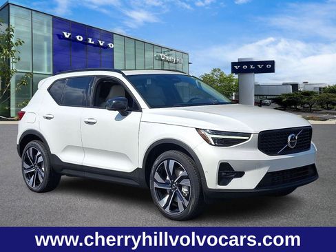 New 2025 Volvo XC40 B5 Ultra w/ Protection Package Premier image 1