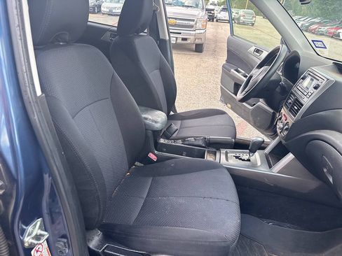 Used 2016 Kia Soul + FWD image 17