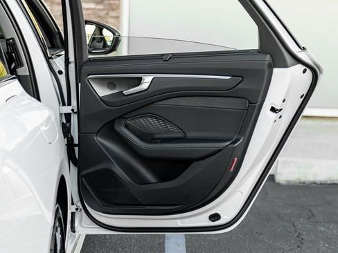 New 2026 Audi A6 Premium Plus image 22