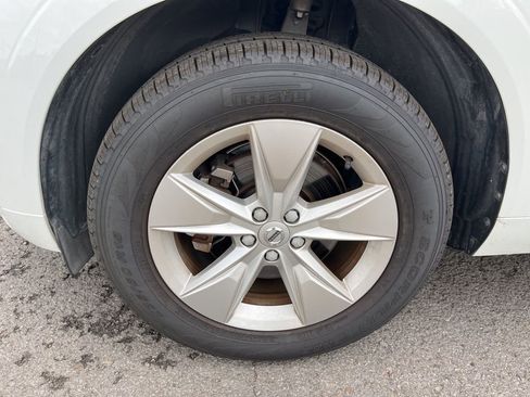 Used 2022 Volvo XC60 B5 Momentum image 38