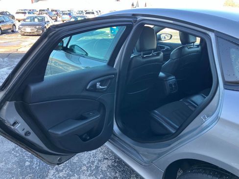 Used 2015 Chrysler 200 S w/ Comfort Group image 11