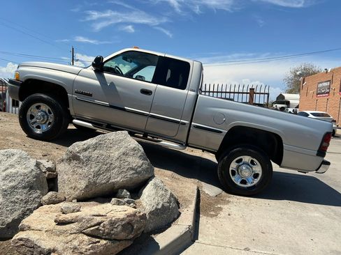Used 1999 Dodge Ram 2500 Truck 4x4 Quad Cab image 1