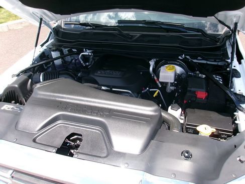Used 2025 RAM 2500 Big Horn AWD/4WD image 18