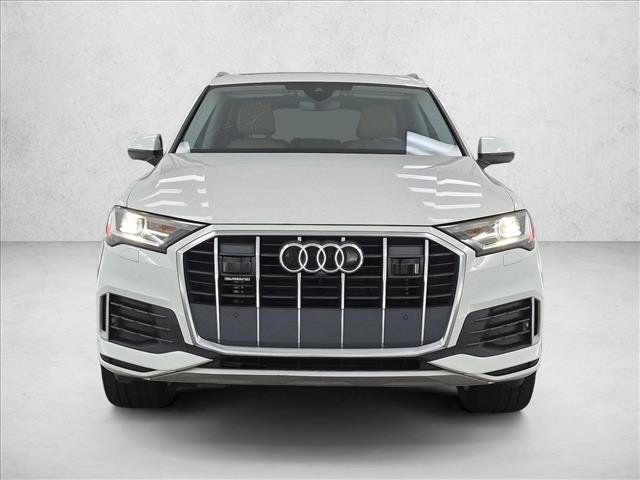 Used 2023 Audi Q7 2.0T Premium w/ Convenience Package AWD/4WD image 2