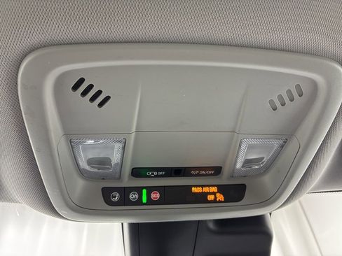 Used 2025 Chevrolet Malibu LT image 20