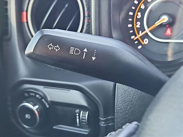 Used 2025 Jeep Wrangler Unlimited Rubicon AWD/4WD image 15