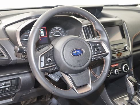 Used 2023 Subaru Crosstrek 2.0i Premium image 6