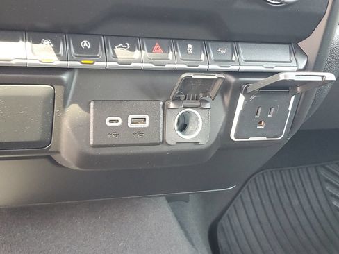 Used 2024 Chevrolet Silverado 1500 Custom w/ Turbomax Blackout Package RWD image 25