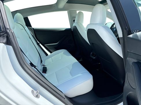 Certified 2023 Tesla Model 3 Standard Range RWD image 11