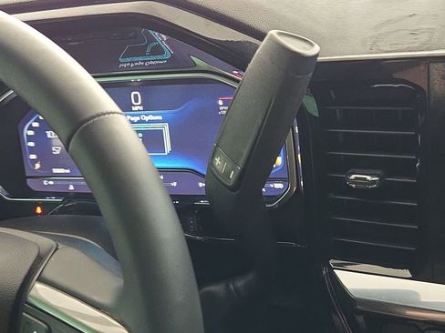 Used 2024 Chevrolet Silverado 2500 LT w/ Safety Package image 7