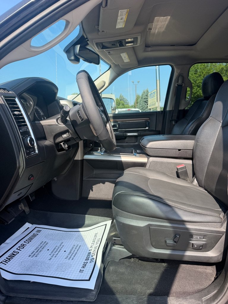 Used 2015 RAM 2500 Laramie w/ Black Appearance Group AWD/4WD image 20